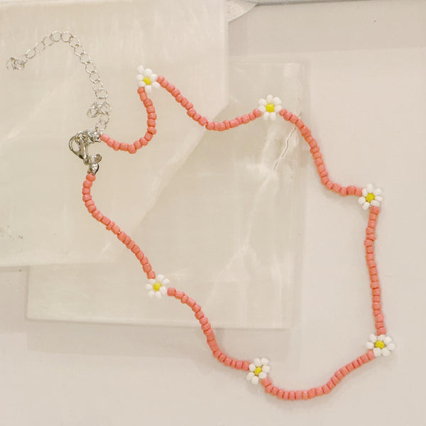 Minimalist Colorful Floral Daisy Seed Beaded Choker Necklace – ArtGalleryZen
